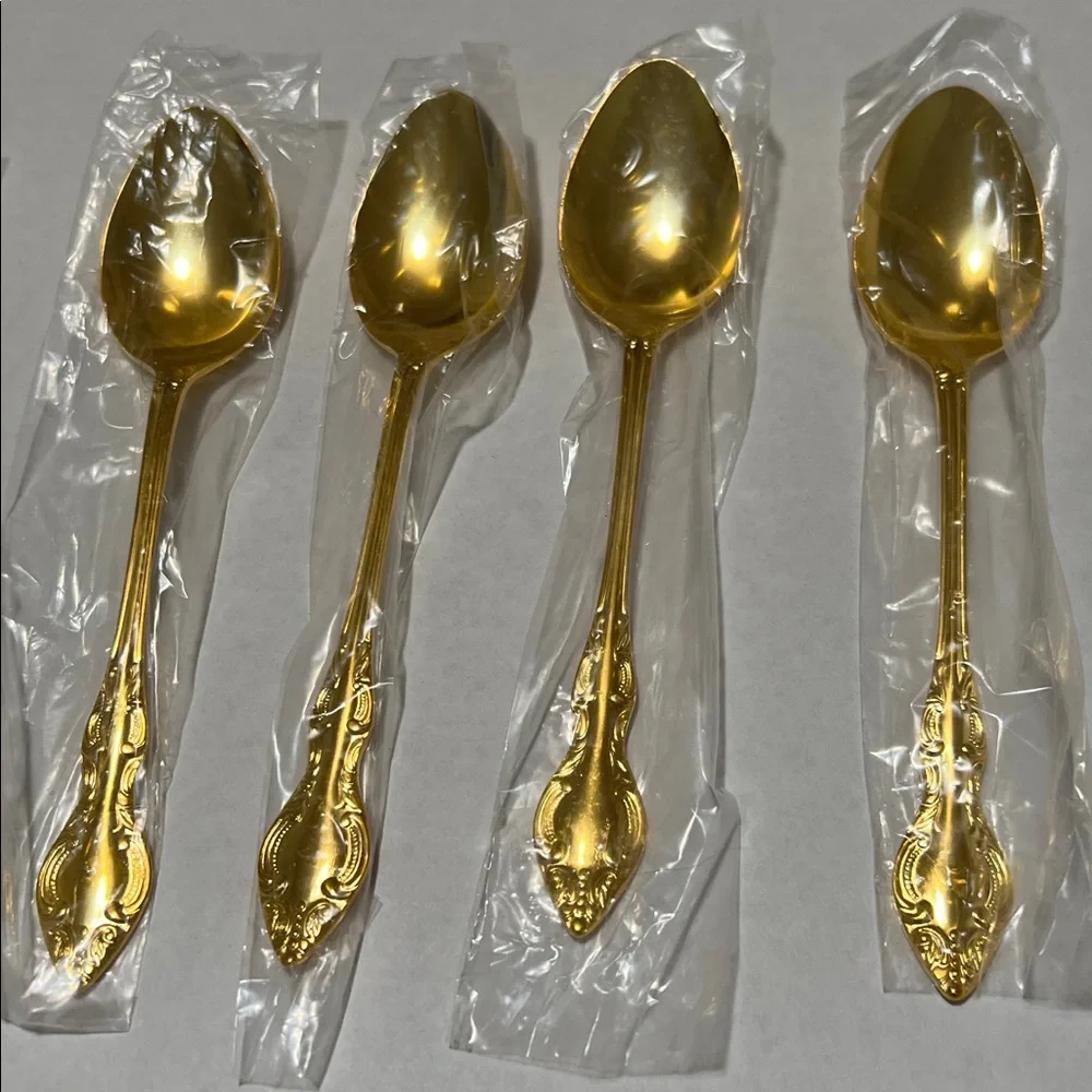 Kenwood Oneida 1984 Golden Natchez 20pc Service For 4 Flatware New